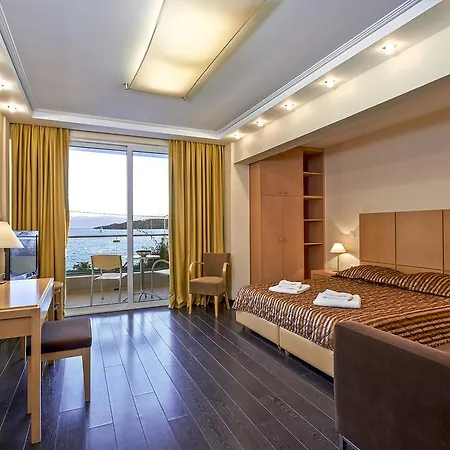 Nautica Bay بورتو خيلي