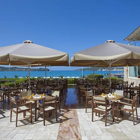 Отель Nautica Bay 3*