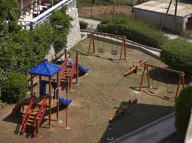 Hotel Nautica Bay 3*